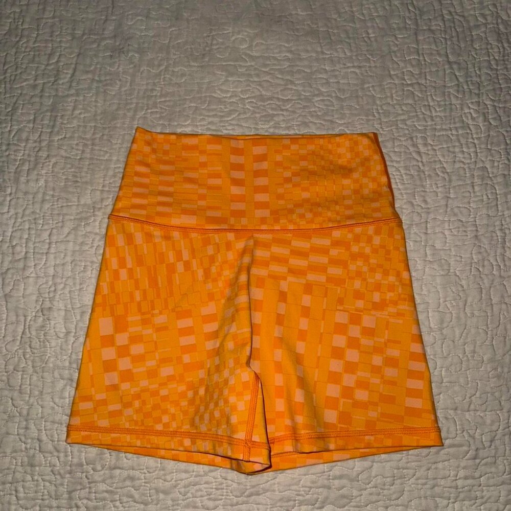 NWOT Aerie Orange Checkered Shorts Size‎ Medium